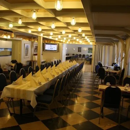 Holms Larvik Motel